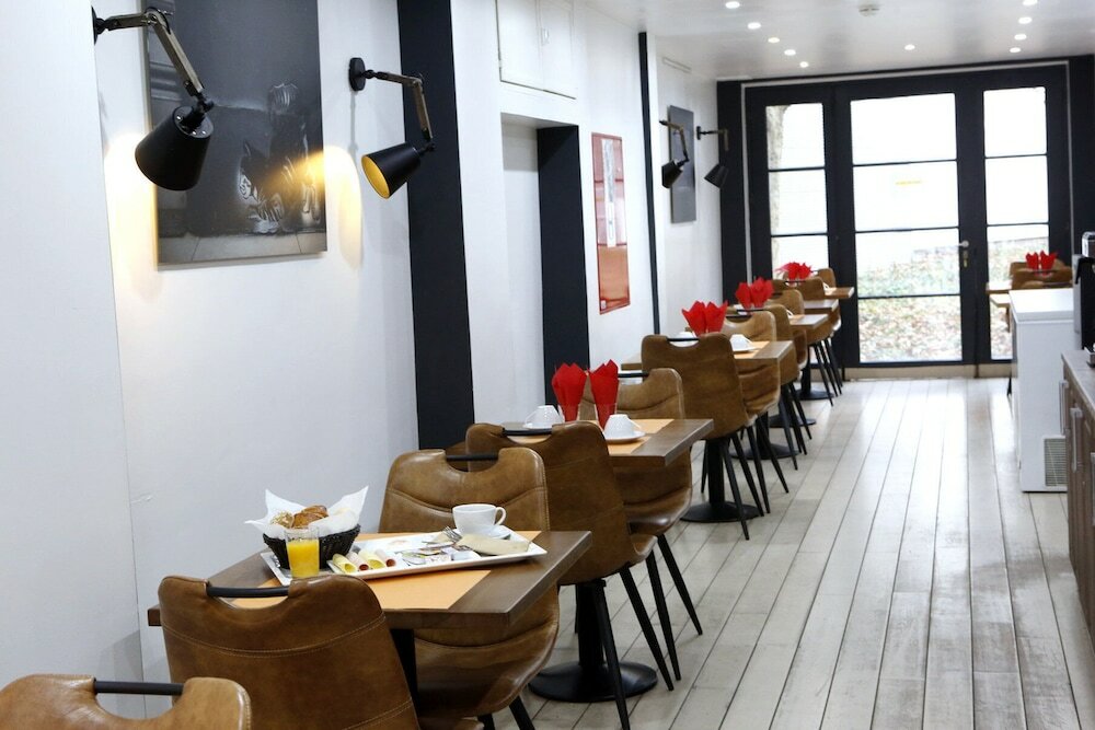 Фото Hotel Midi Zuid