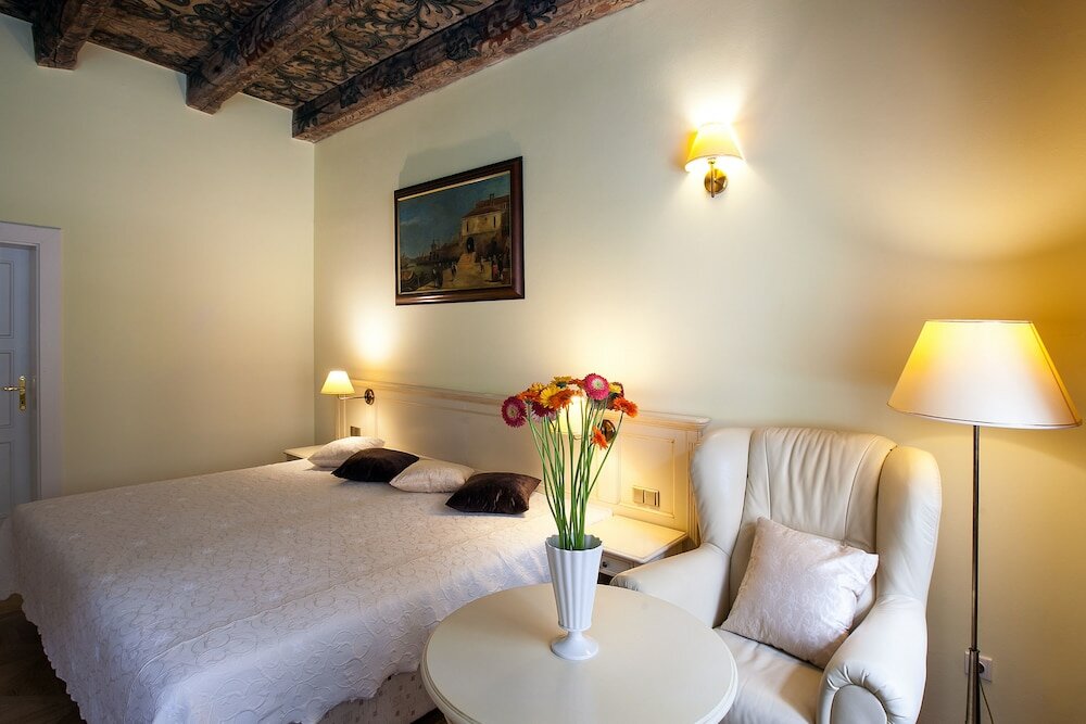 Фото Tyn Yard Residence