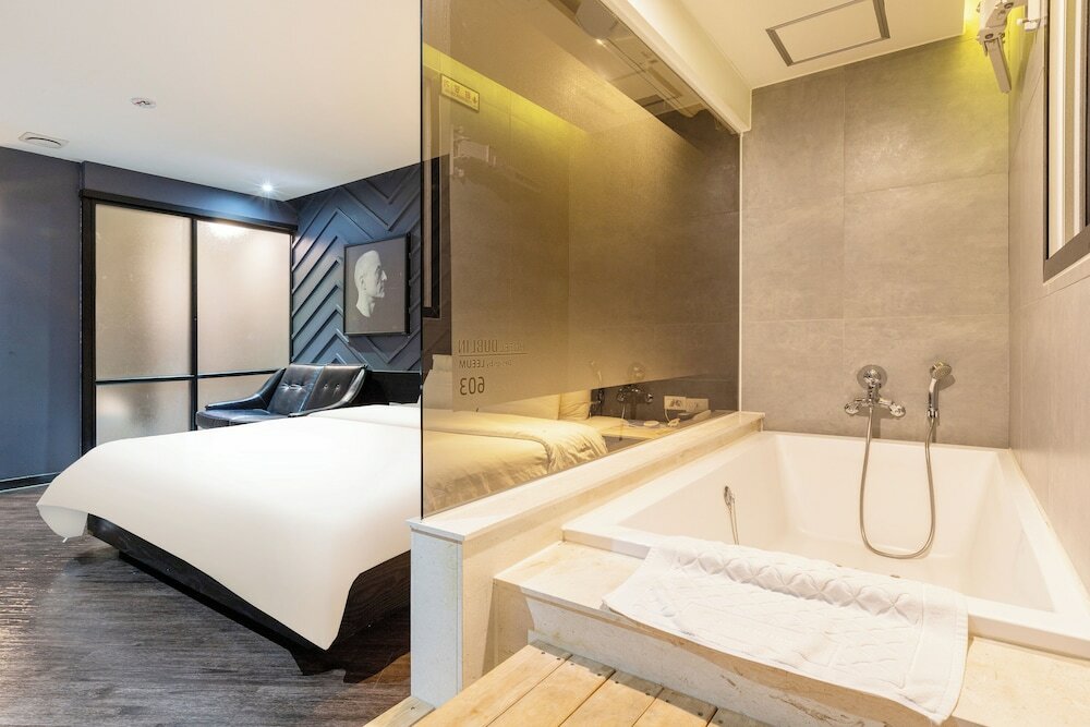 Фото Dublin Hotel