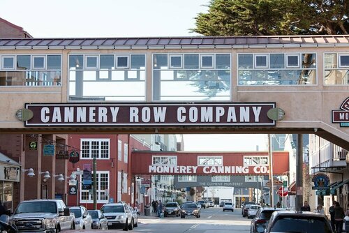 Гостиница Holiday Inn Express Monterey-Cannery Row, an Ihg Hotel в Монтерее