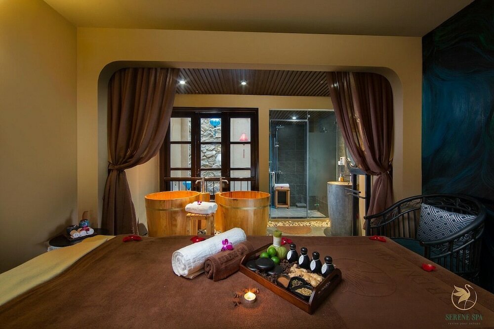 Фото The Watson Premium Halong Hotel