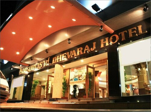 Гостиница Dhevaraj Hotel в Нане