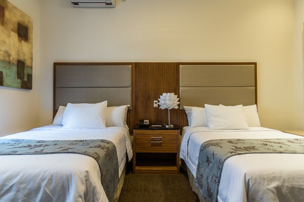 Фото Americana Inn