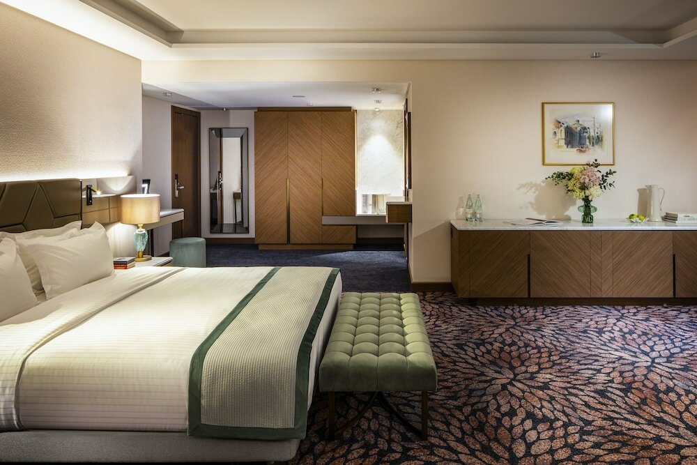Фото Grand Hotel Millennium Sofia