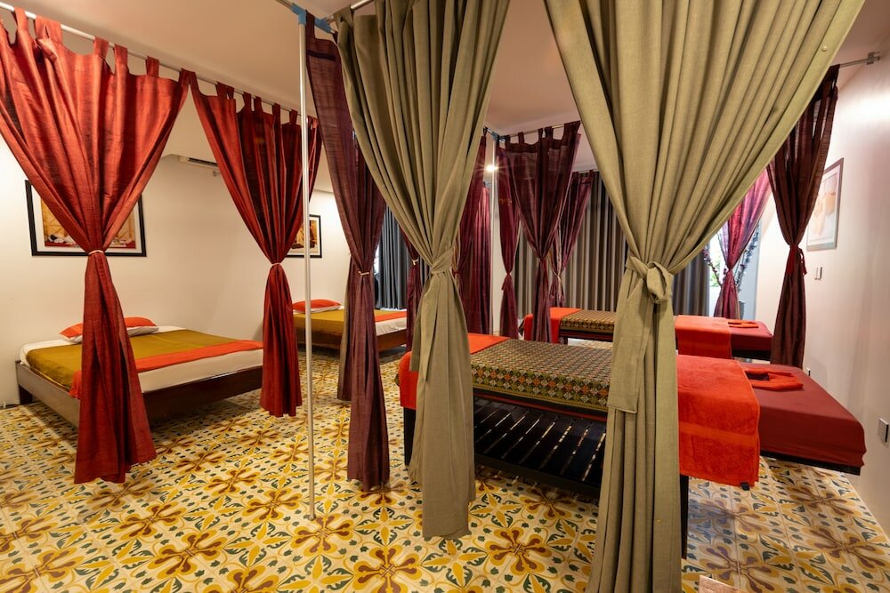 Фото La Residence WatBo Hotel