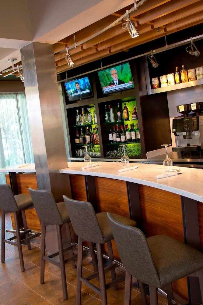 Фото Courtyard by Marriott Orlando International Dr Conv Cntr