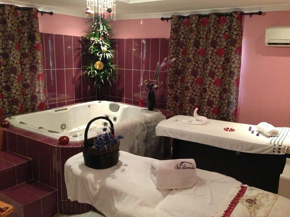 Фото GrandBee Suites