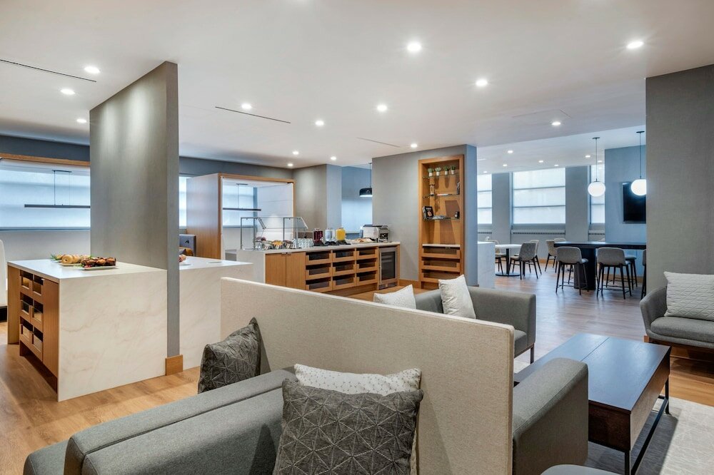 Фото Sheraton Suites Wilmington Downtown