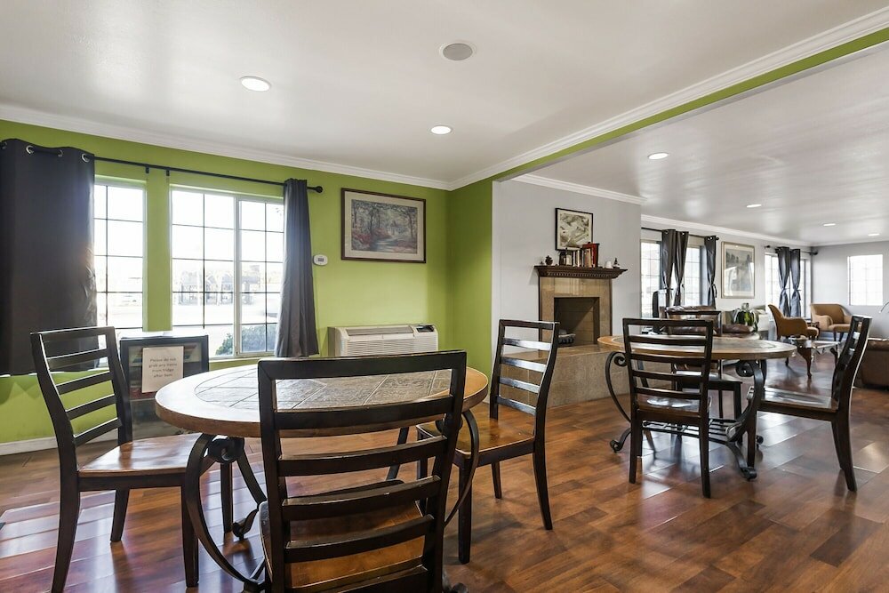 Фото Heritage Inn Express Chico