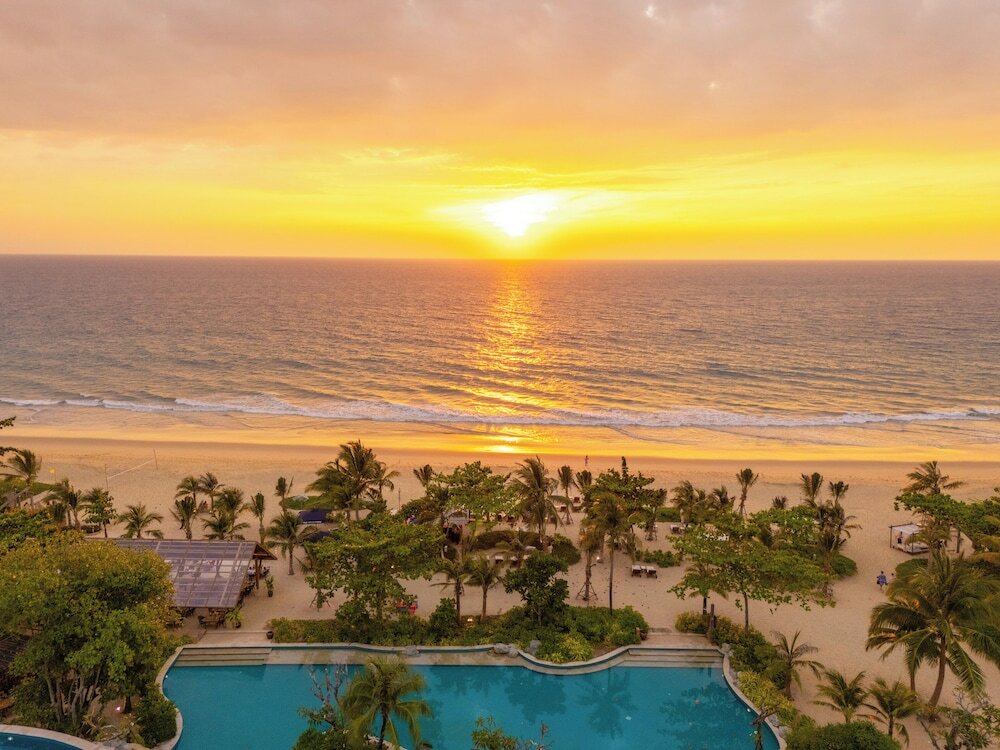 Фото Santhiya Phuket Natai Resort & SPA