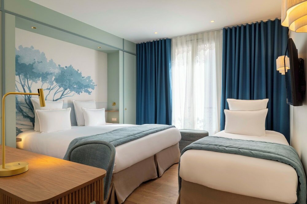 Фото отеля 2