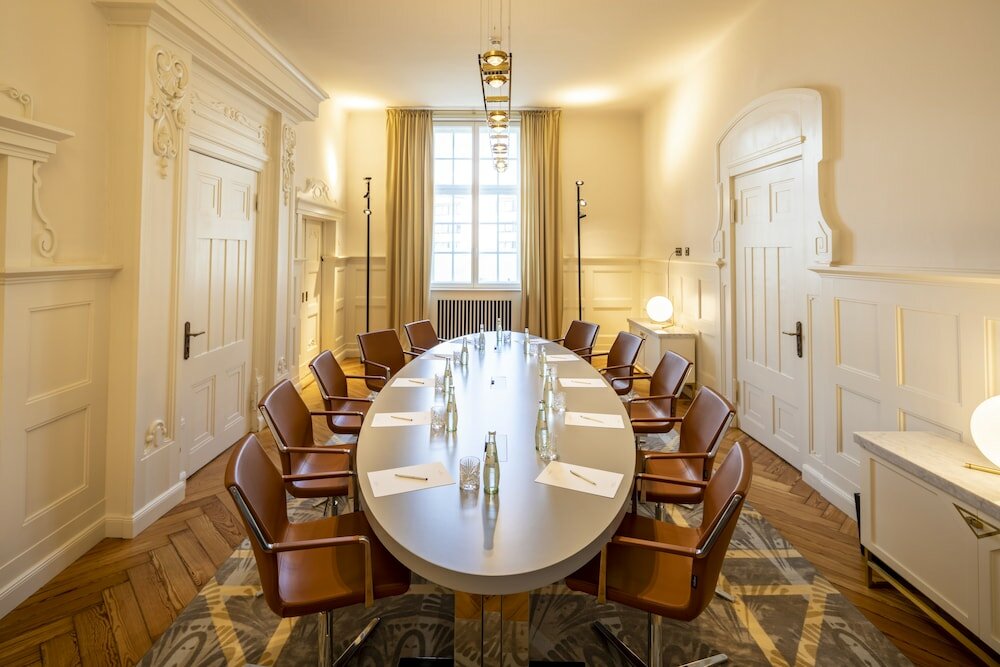 Фото Fraser Suites Hamburg