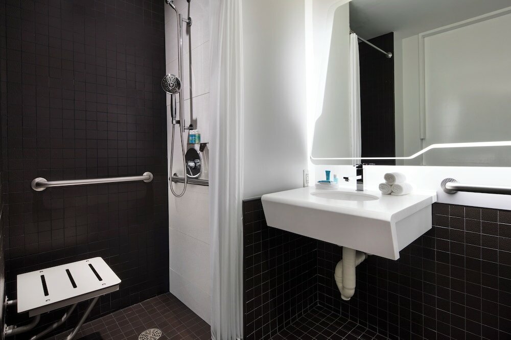 Фото The Washington by LuxUrban, Trademark Collection by Wyndham