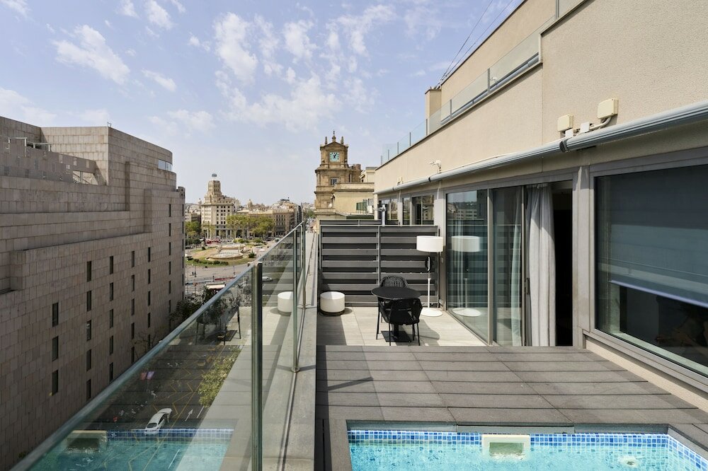 Фото Catalonia Square