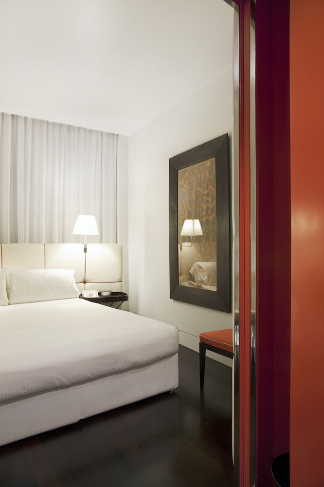 Фото Sina The Gray