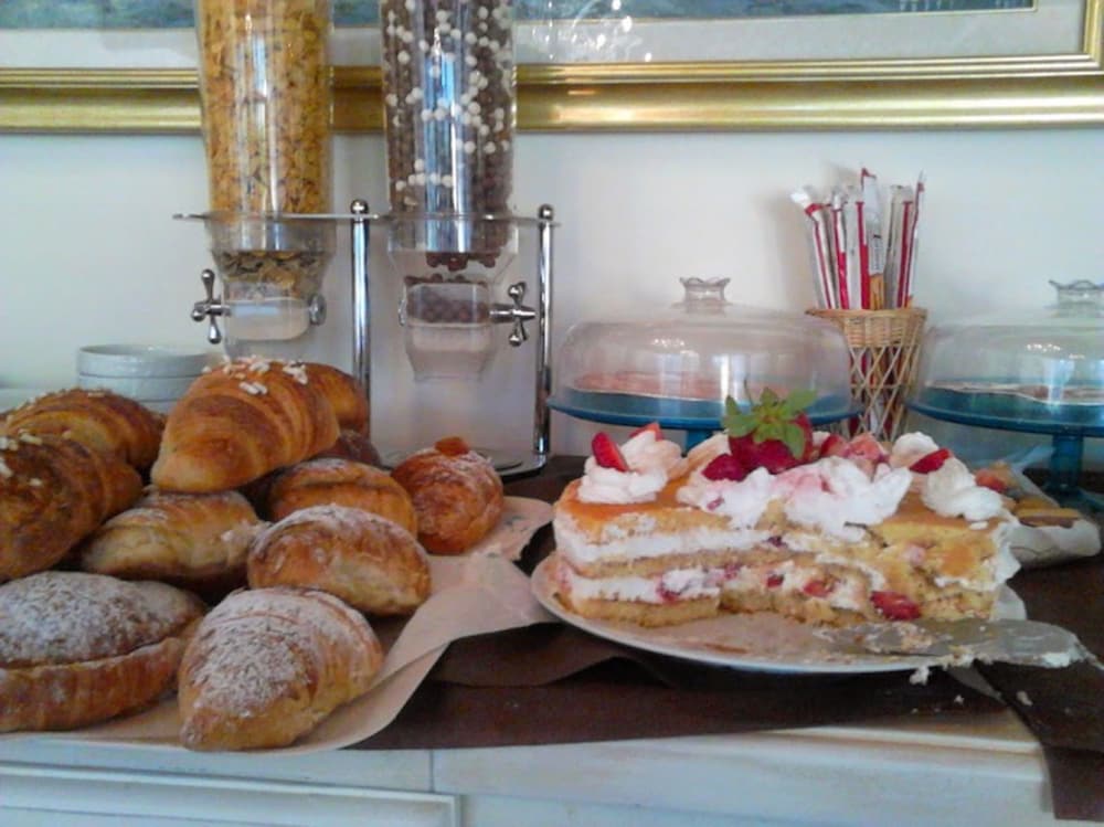 Фото Green Park Hotel