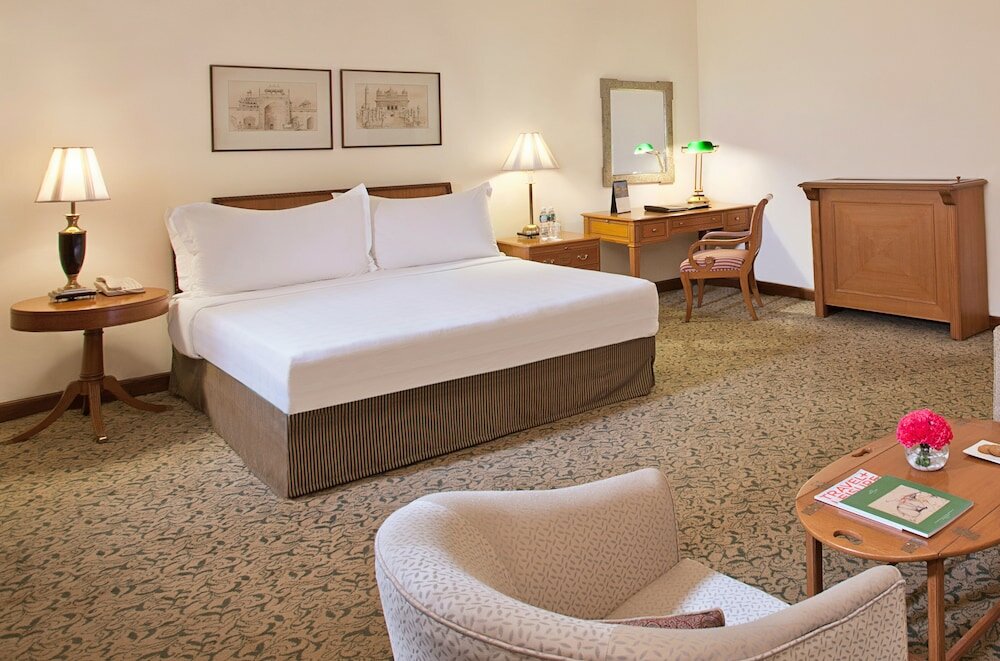 Фото Maidens Hotel