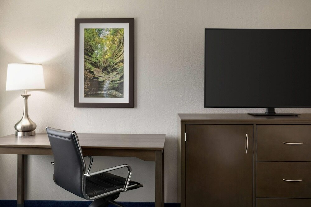 Фото La Quinta Inn by Wyndham Peru Starved Rock State Park