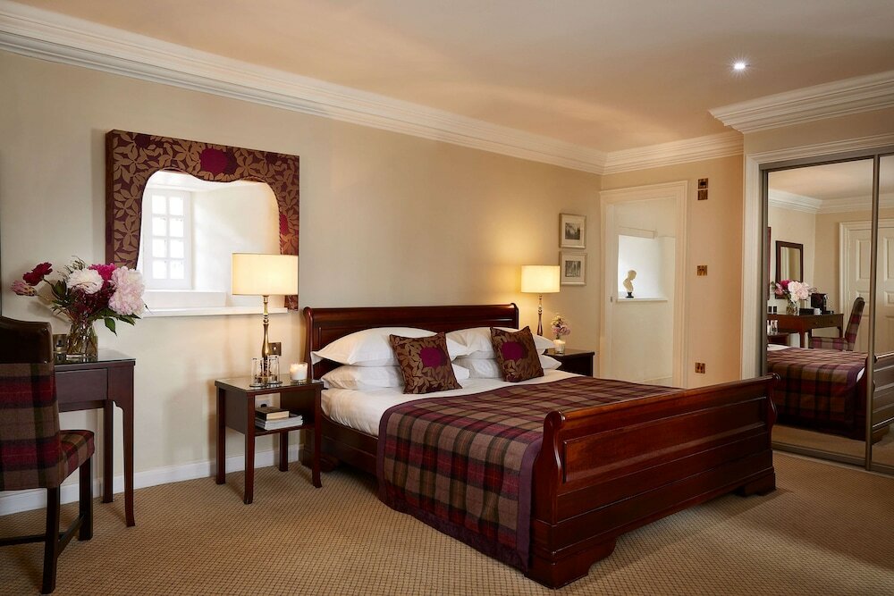 Фото Macdonald Houstoun House