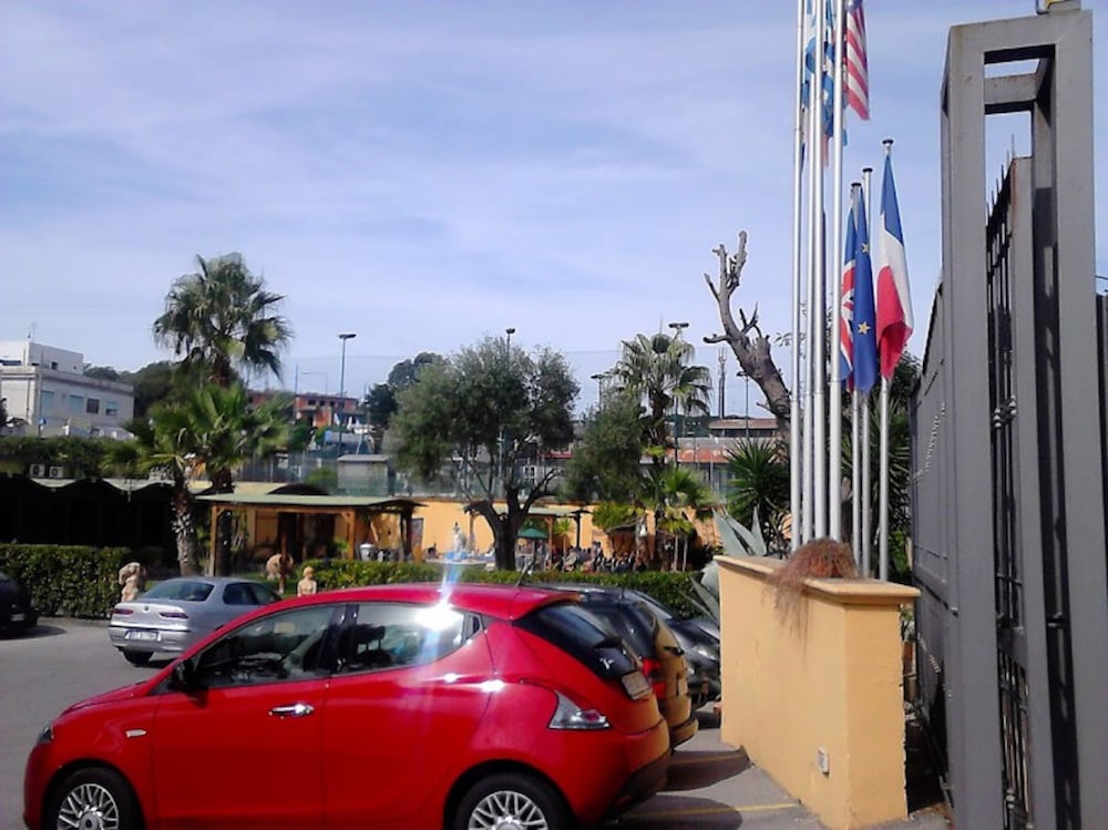 Фото Green Park Hotel