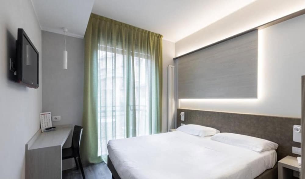 Фото Hotel Des Etrangers