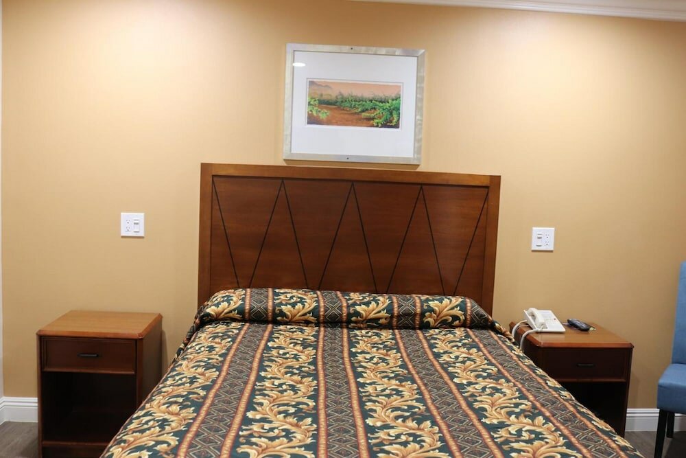 Фото Fullerton Lodge