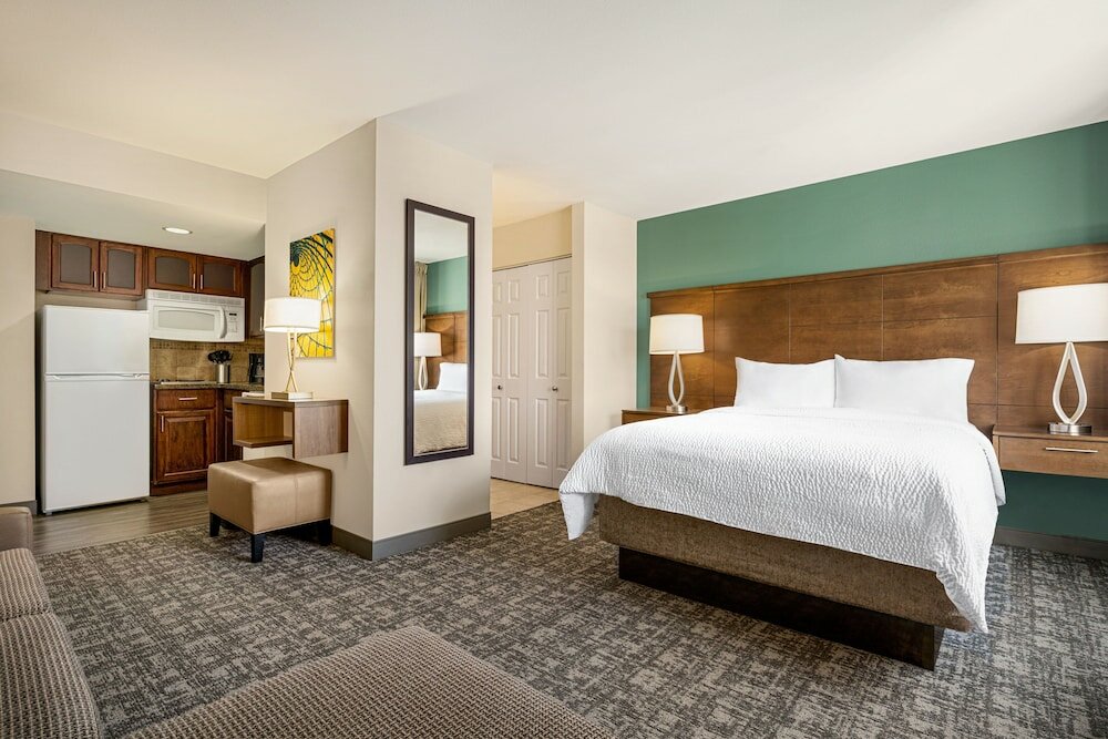 Фото Staybridge Suites Oklahoma City-Quail Springs, an Ihg Hotel