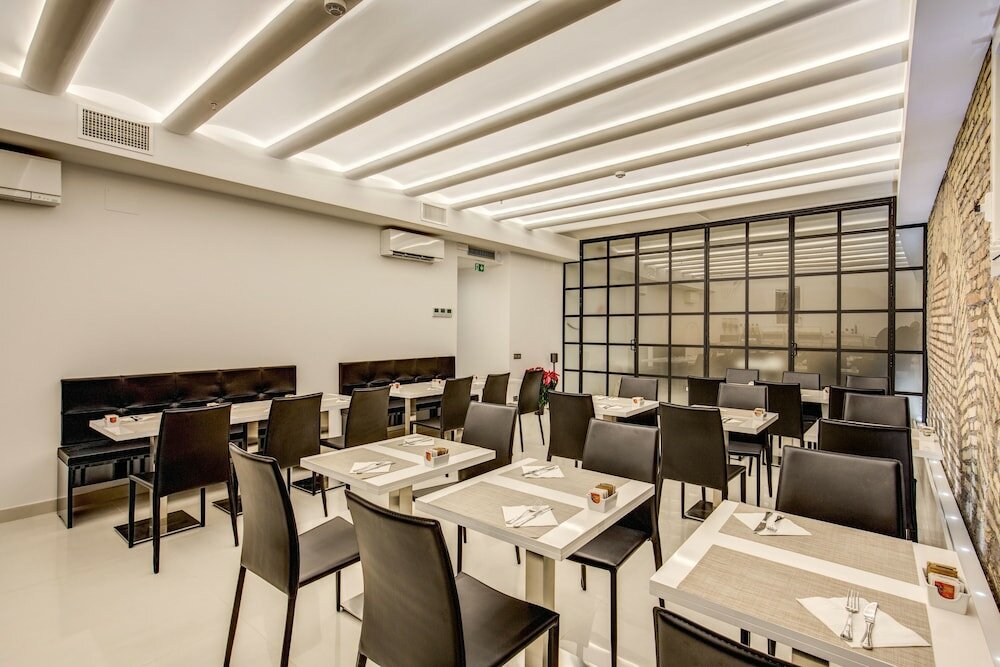 Фото The Liberty Boutique Hotel