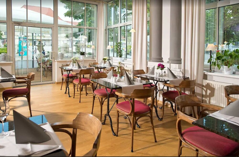 Фото Hotel Kaiserin Augusta