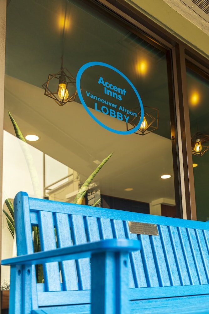 Фото Accent Inns Vancouver Airport