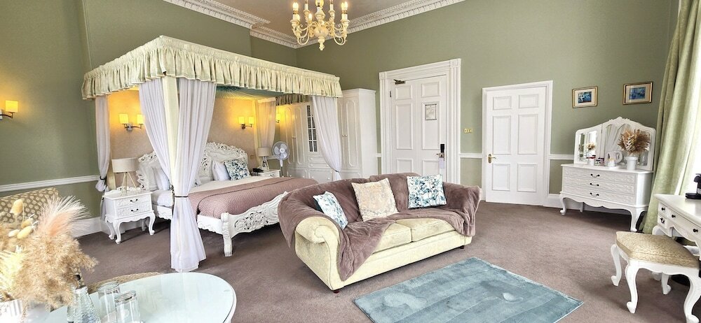 Фото Manor of Groves