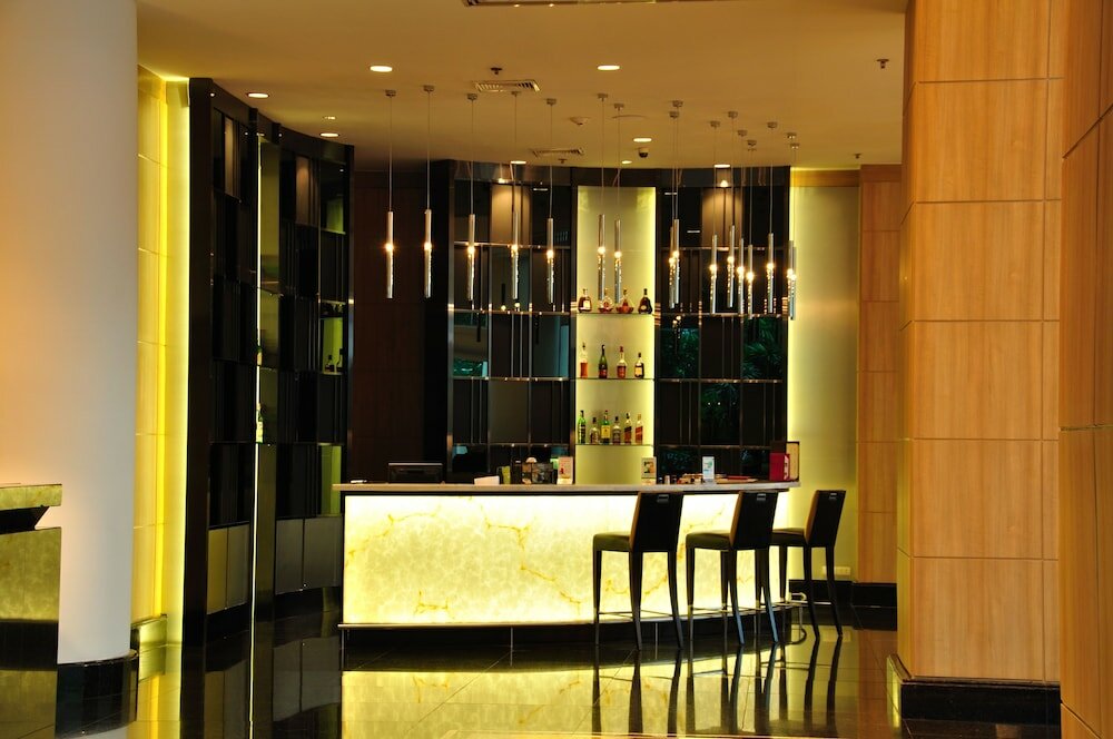 Фото Century Park Hotel