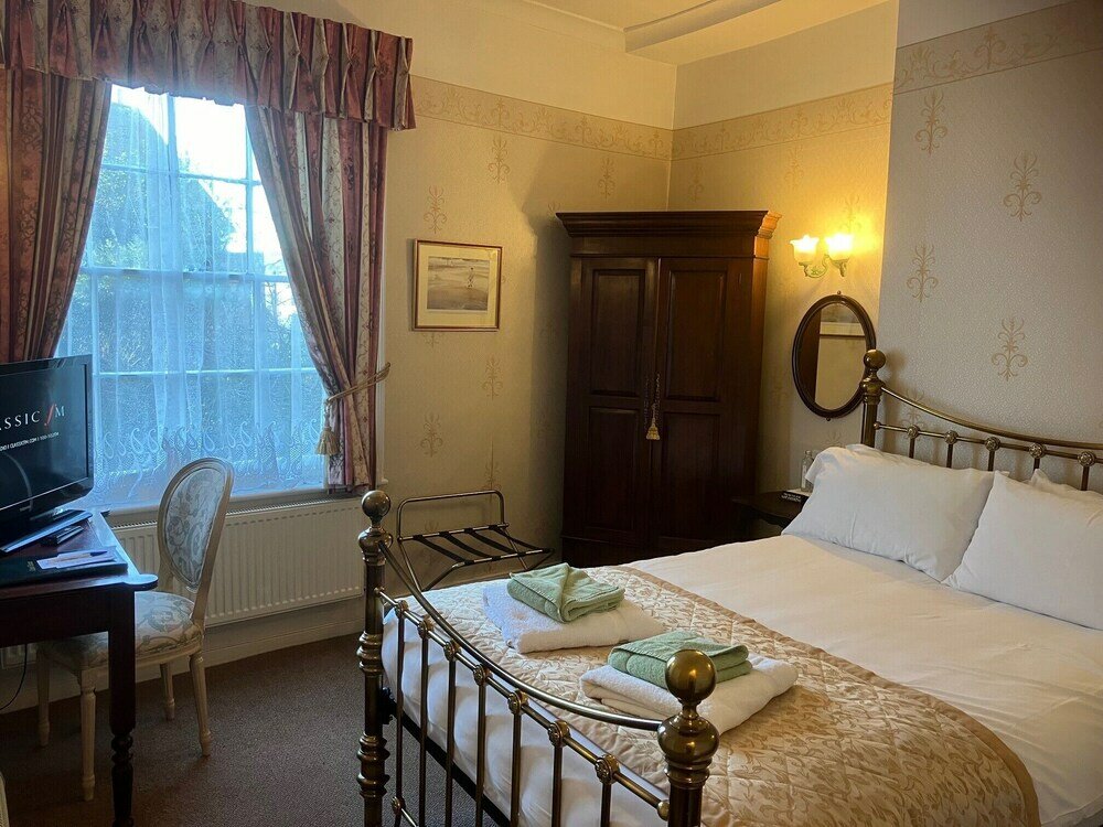 Фото Chapel House Restaurant with Rooms