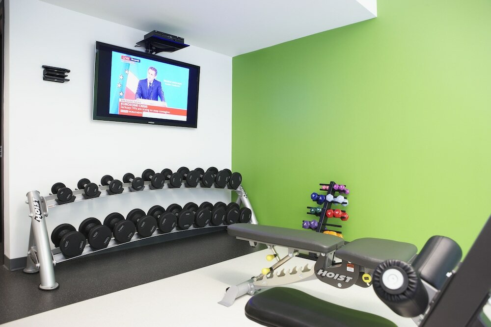 Фото Le Germain Hotel Maple Leaf Square