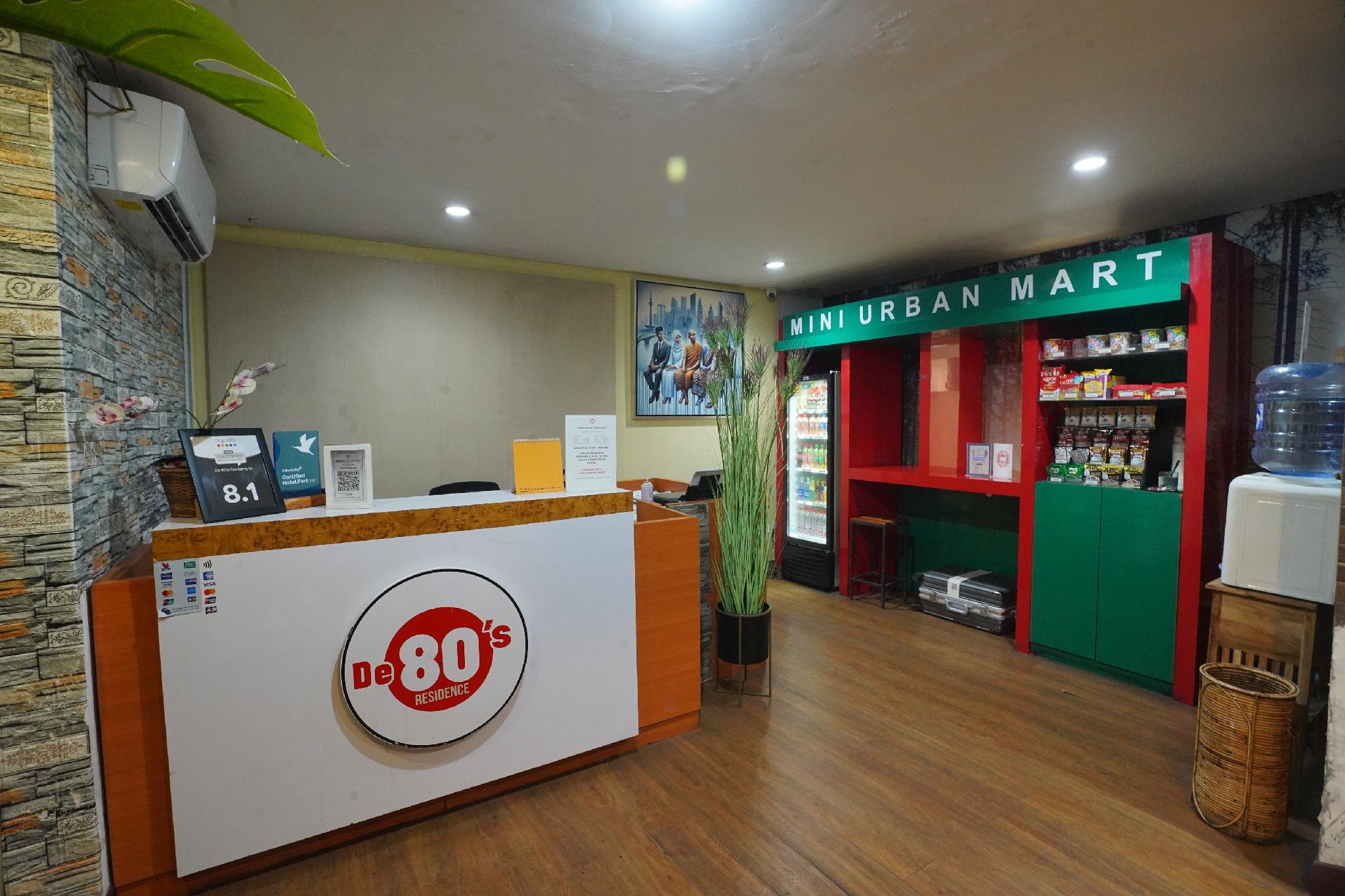 Фото De 80's Genteng Ijo