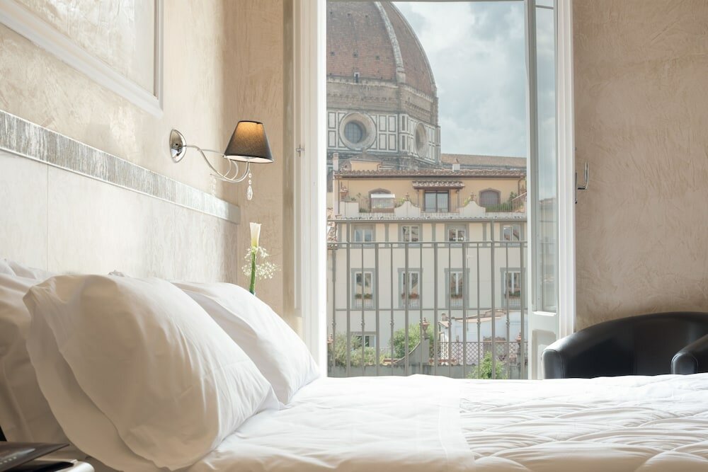 Фото Hotel California