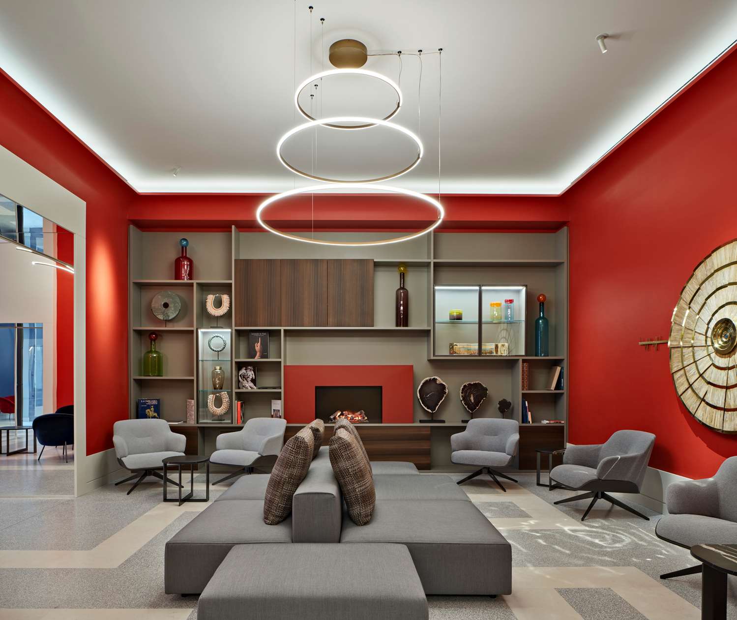 Фото The Britannique Hotel Naples, Curio Collection by Hilton