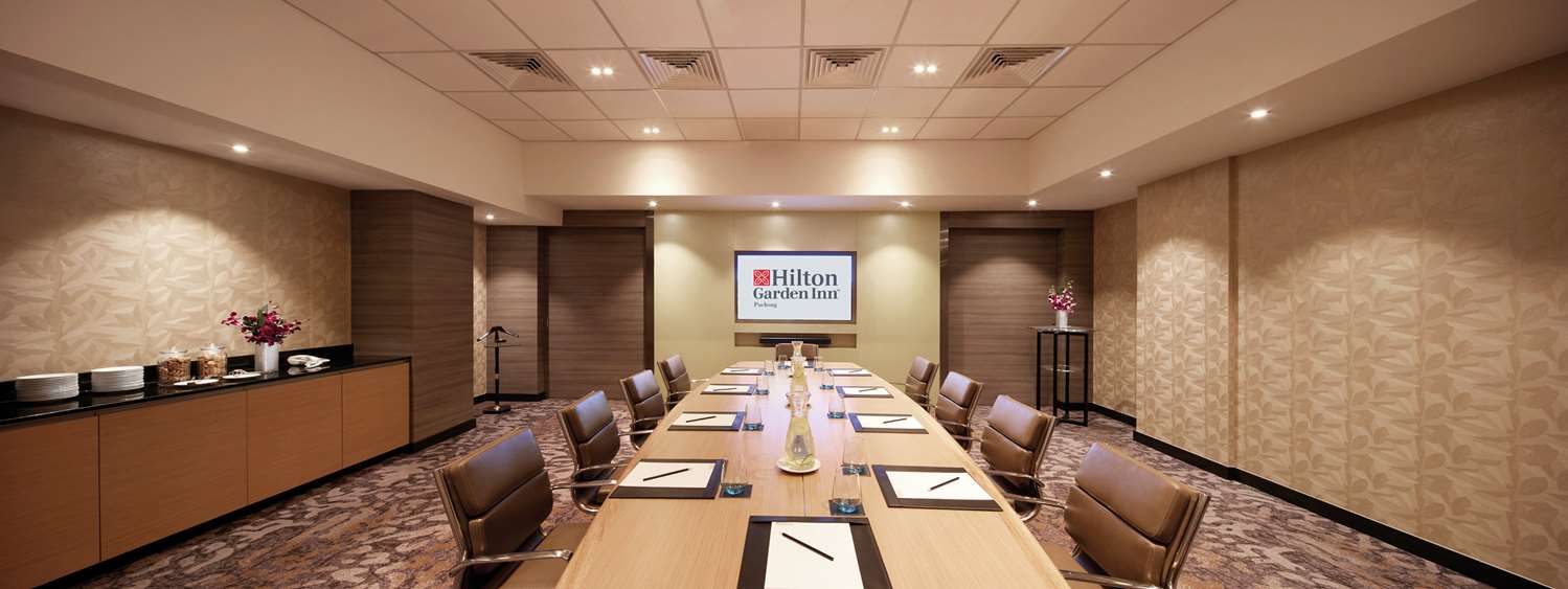 Фото Hilton Garden Inn Puchong