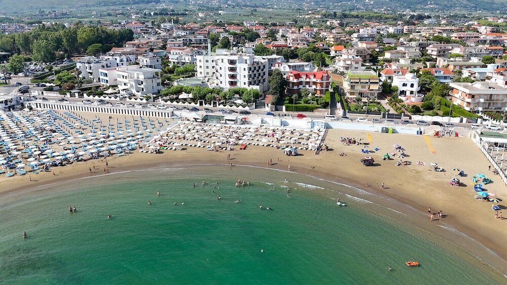 Фото Bajamar Beach Hotel