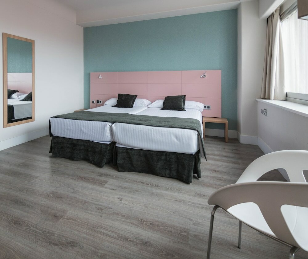 Фото Hotel Chamartin The One