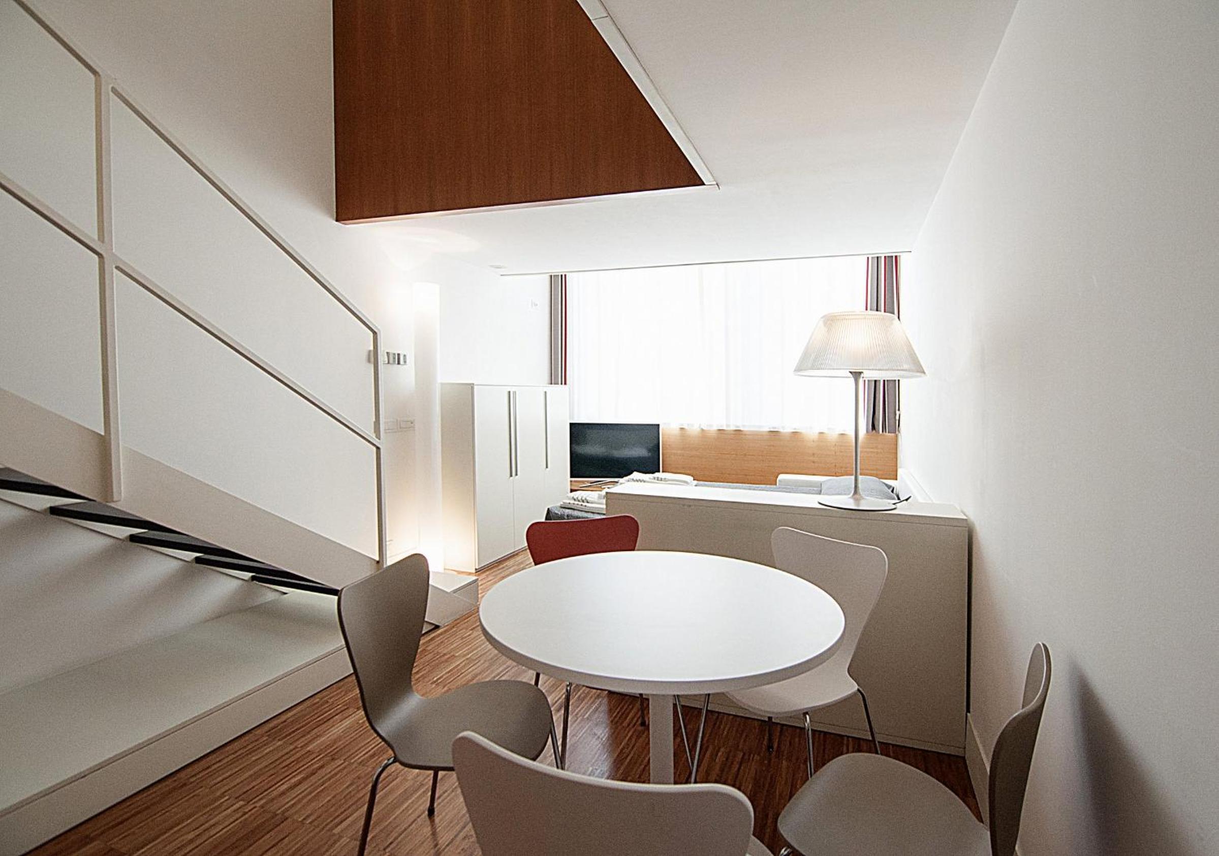 Фото Bb Hotels Aparthotel Desuite