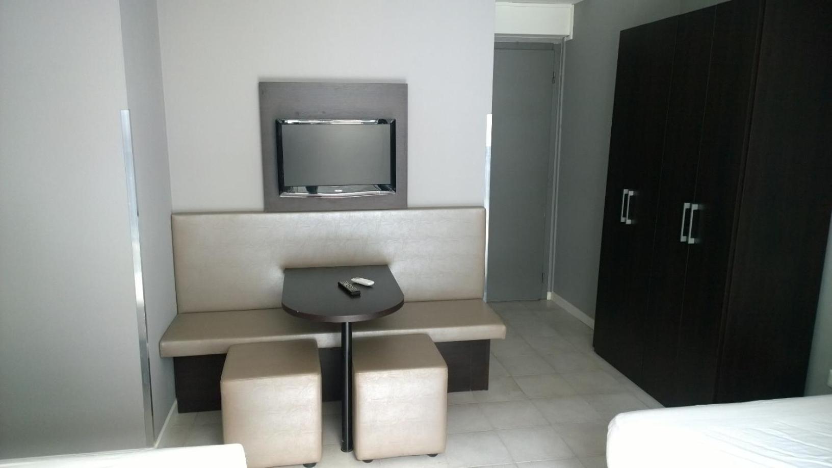 Фото Хостел New Generation Hostel Milan Center Navigli