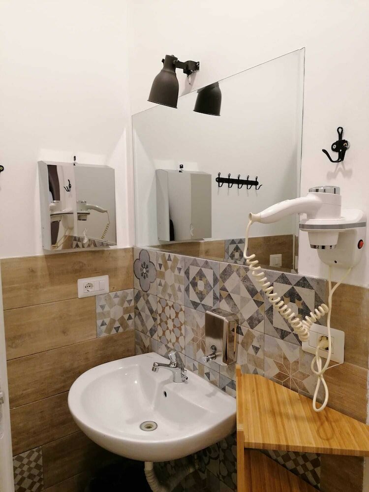 Фото QUO Milano Hostel