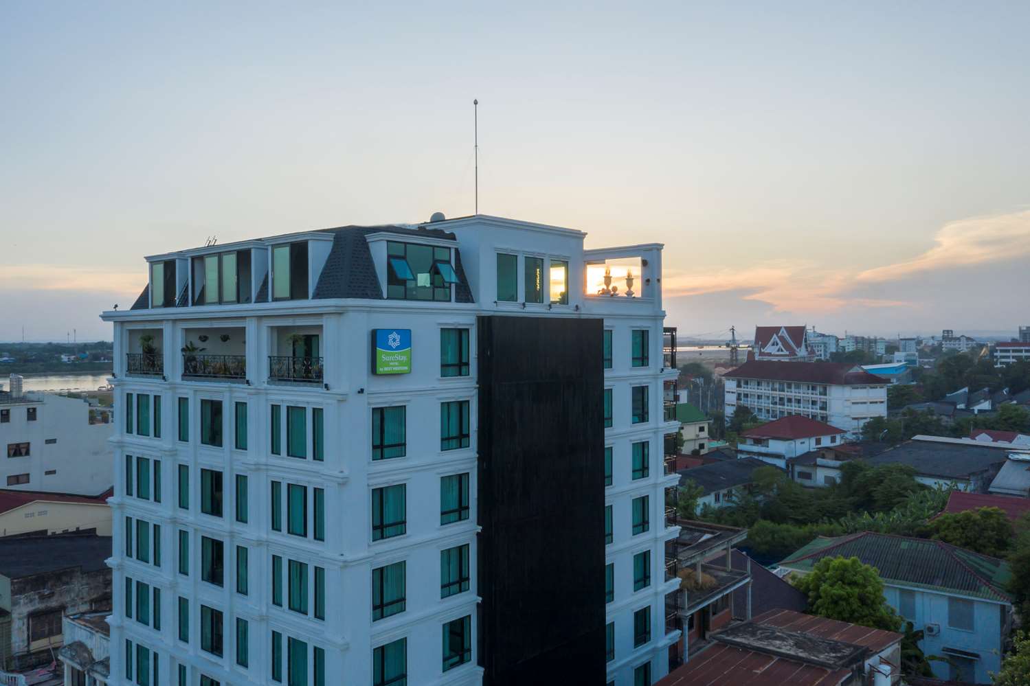 Фото SureStay Hotel by Best Western Vientiane