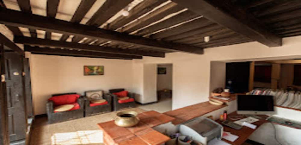 Фото Lumbini Heritage Home