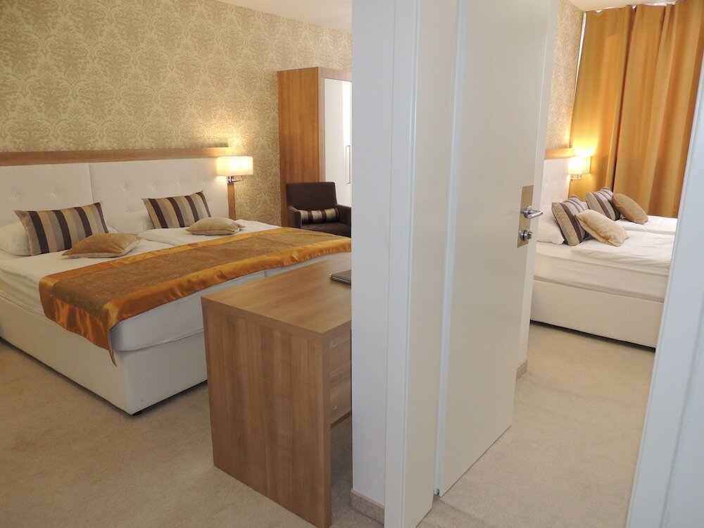 Фото Hotel Corner