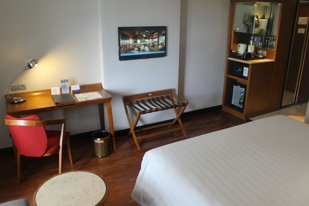 Фото Novotel Bukittinggi