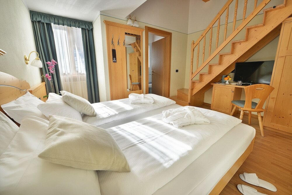 Фото Hotel Interalpen