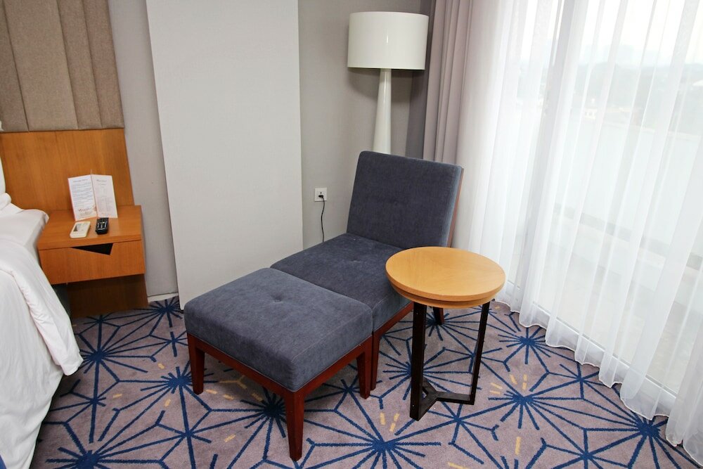 Фото Swiss-Belhotel Pondok Indah