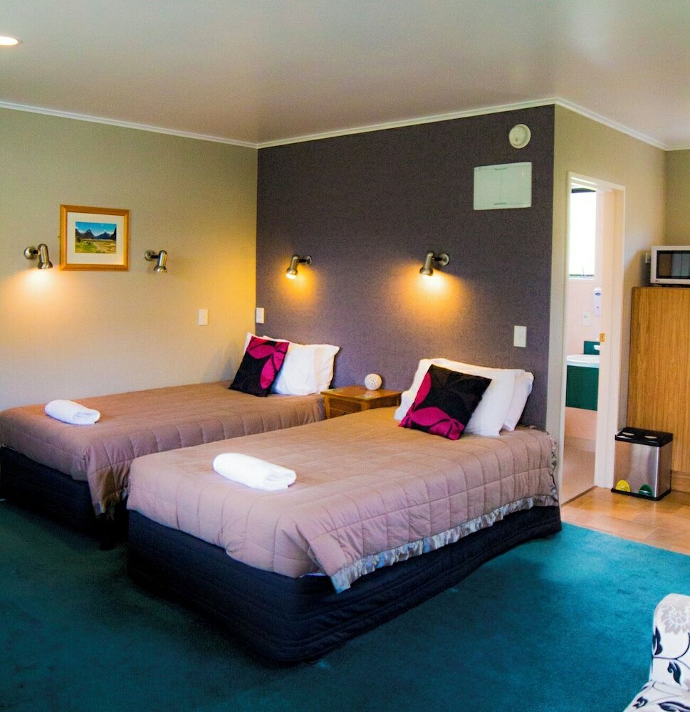 Фото Te Anau Lakeview Kiwi Holiday Park & Motels